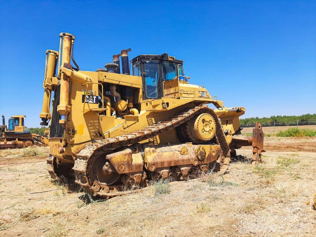 CAT D10 履帶推土機