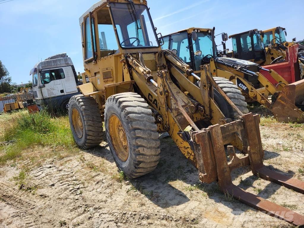 CAT 910 輪胎式裝載機