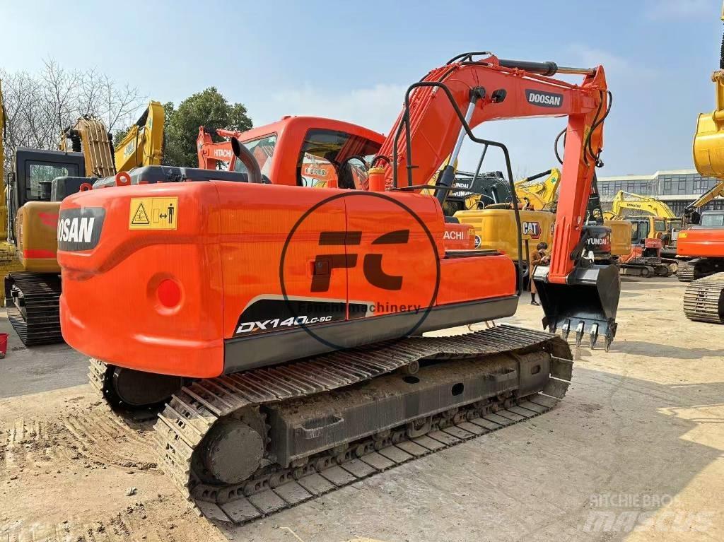 Doosan DX 140 履帶式 挖土機/掘鑿機/挖掘機