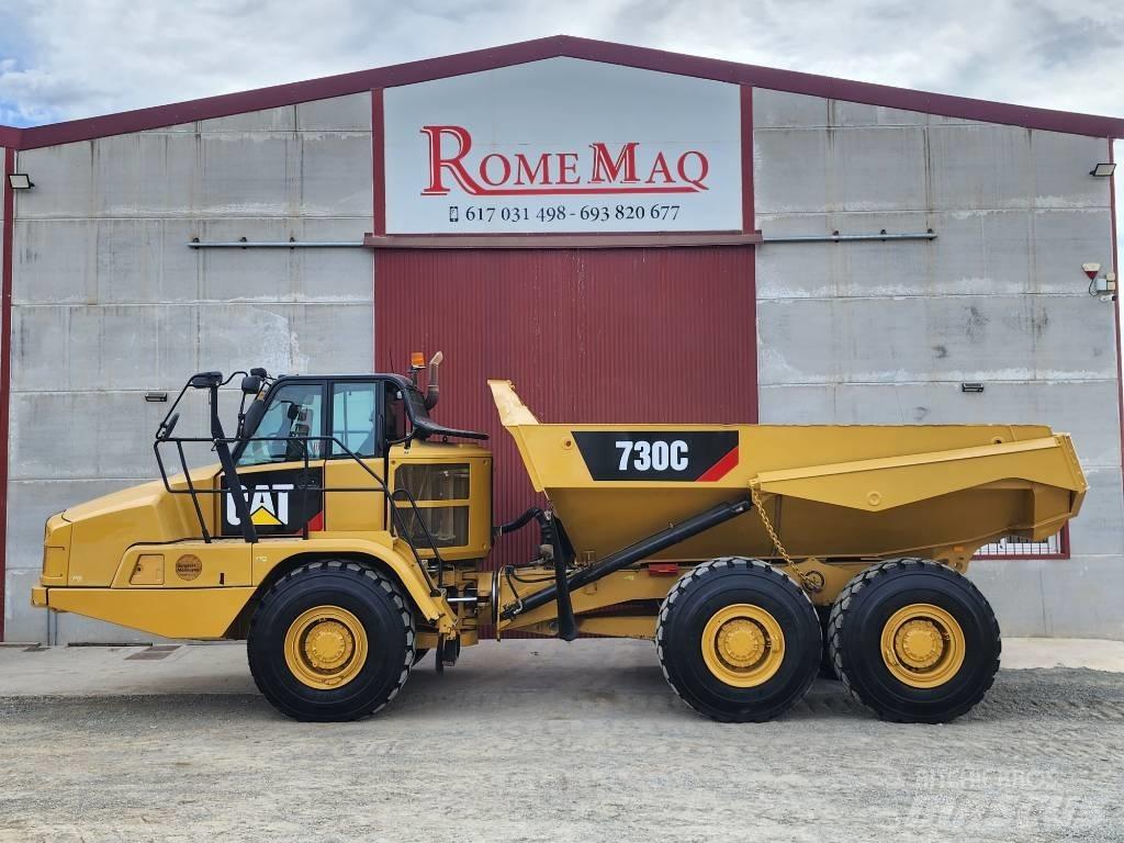 CAT 730 C 鉸接式起吊車