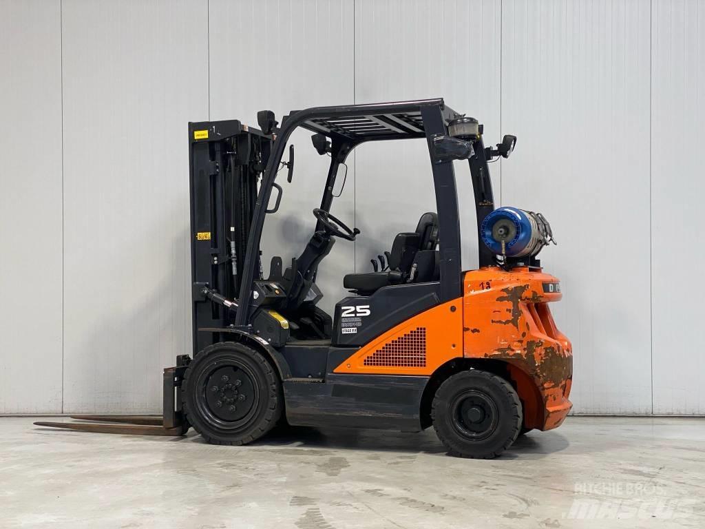 Doosan G25N-7 液化石油氣LPG卡車