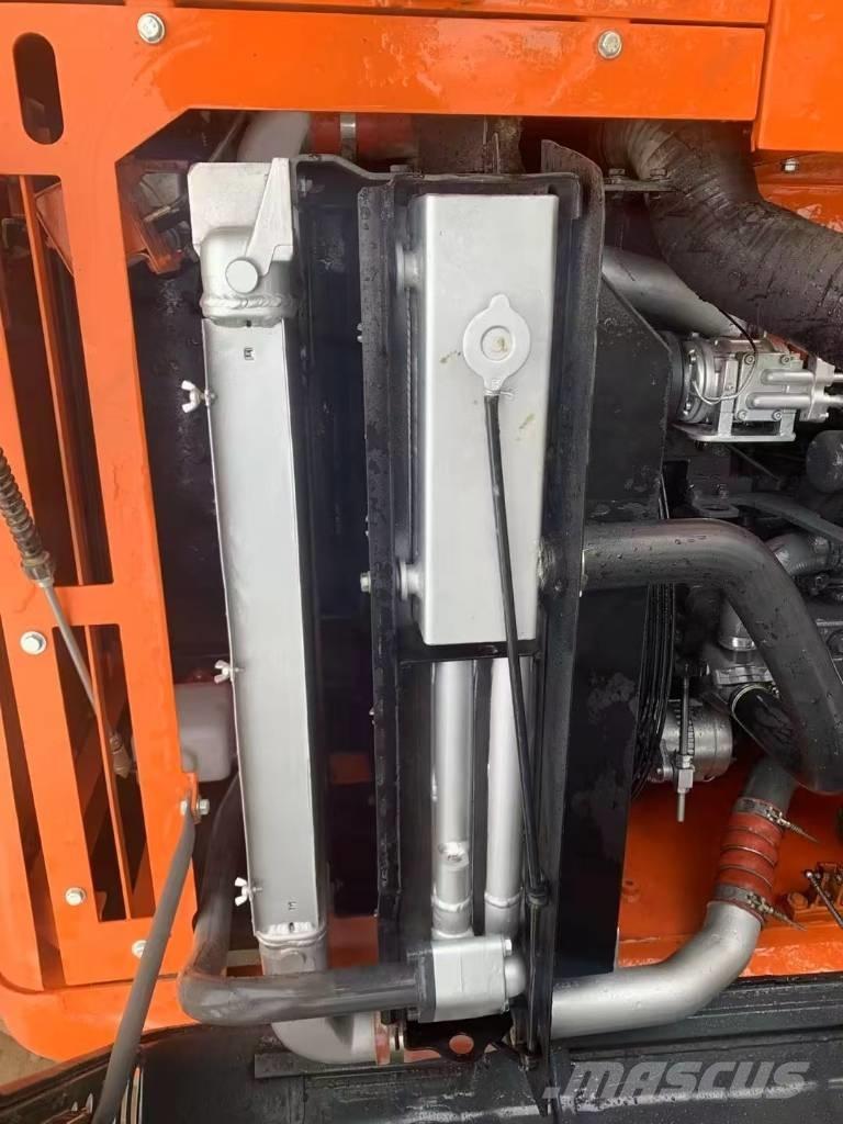 Doosan DX300LC-9C 履帶式 挖土機/掘鑿機/挖掘機