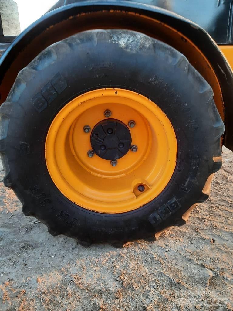JCB 403 小型裝載機