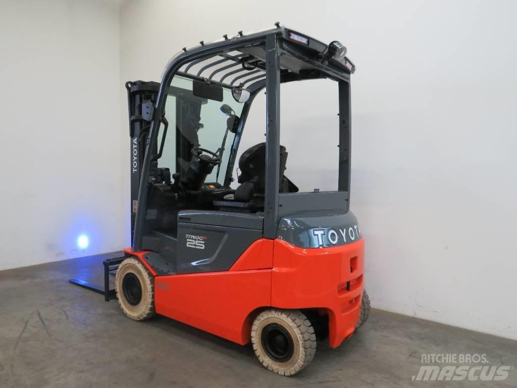 Toyota 8 FBMKT 25 電動堆高機