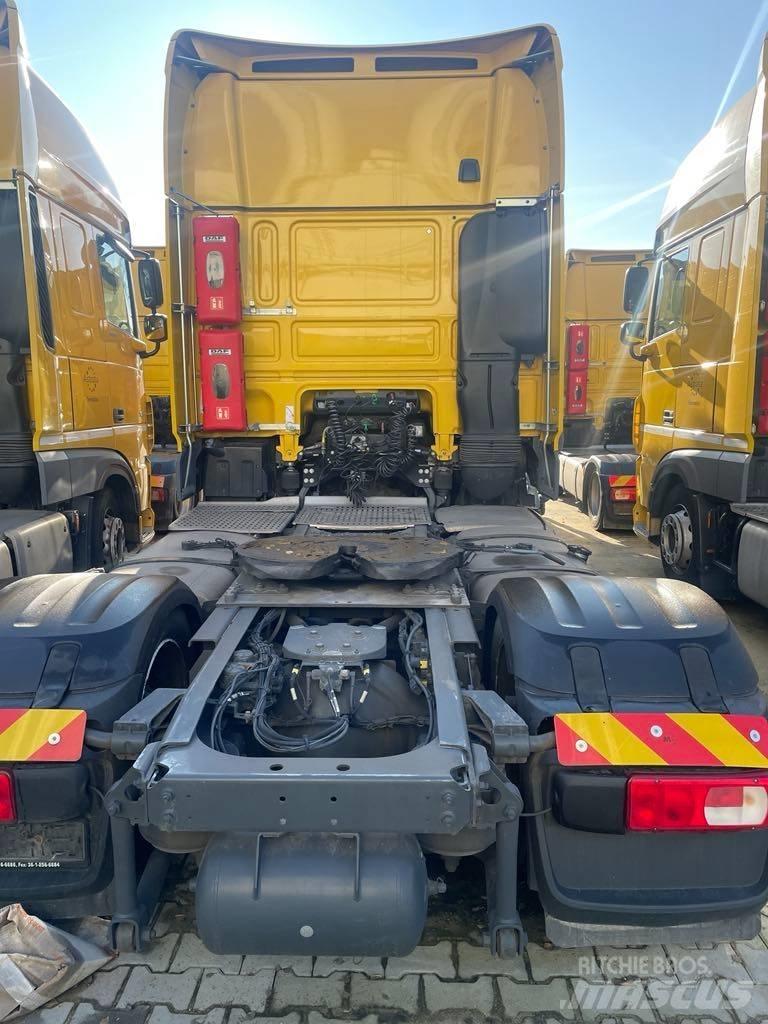 DAF XF 106.480 曳引機組件