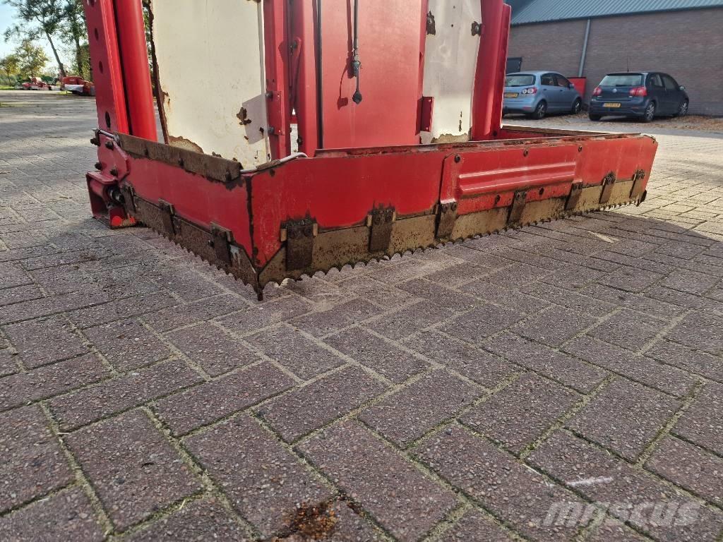 Trioliet TU 170 草捆撕碎機、切割機、拆袋機