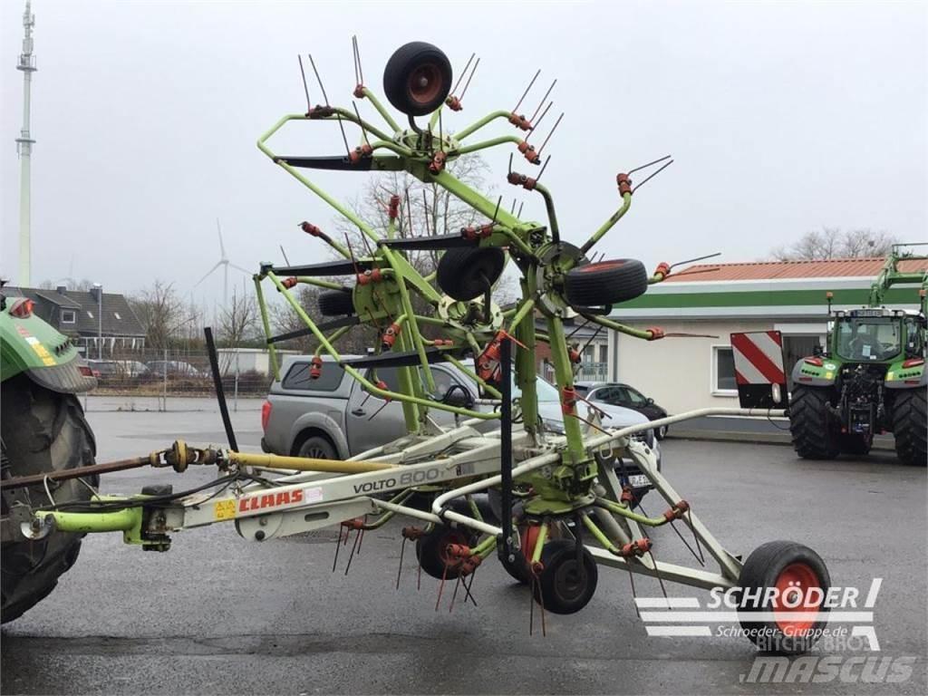 CLAAS VOLTO 800 T 耙與翻草機