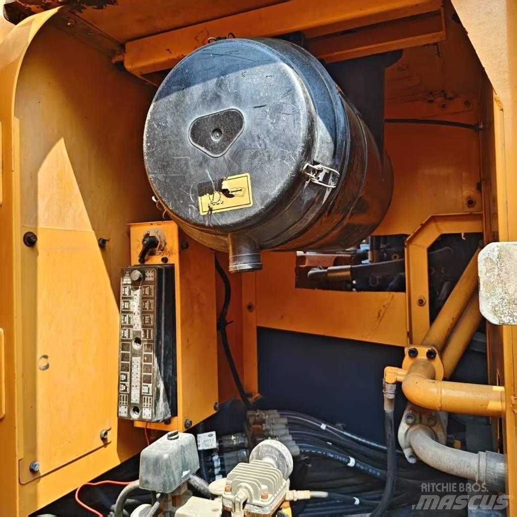 Hyundai Robex 305 LC 履帶式 挖土機/掘鑿機/挖掘機