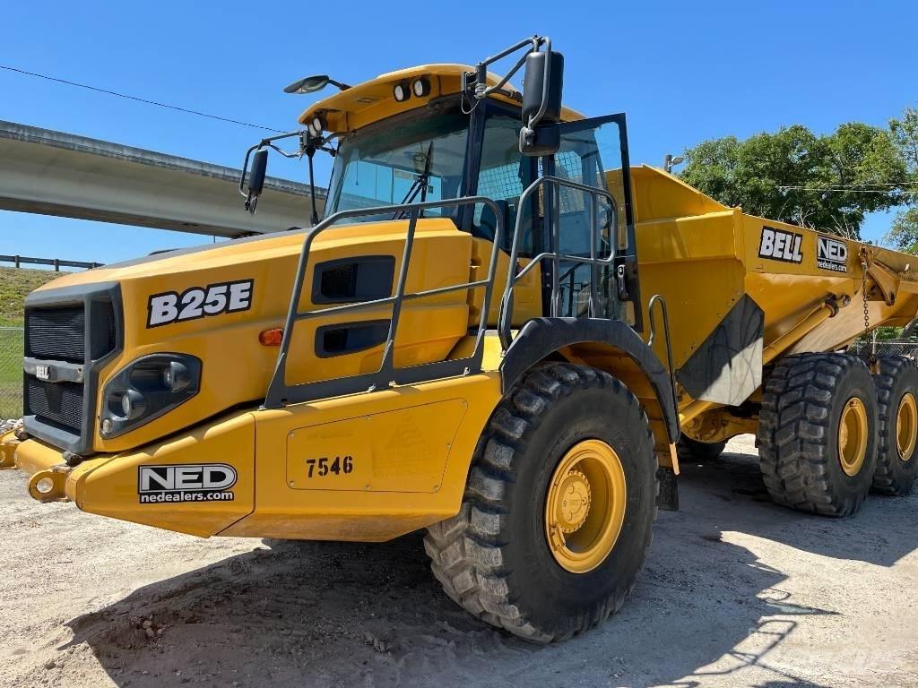 Bell B25E 鉸接式起吊車