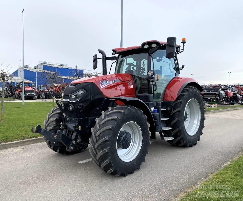 Case IH Puma 240 CVX 曳引機