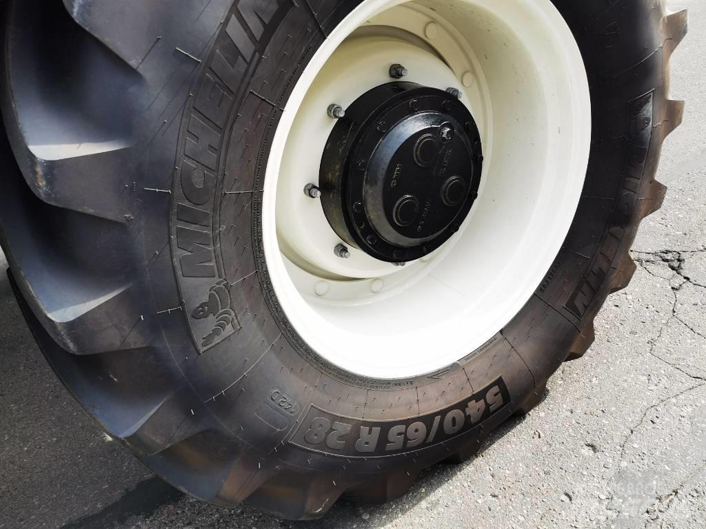 New Holland T 6.180 曳引機