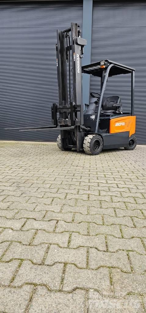 Doosan B20X-7 電動堆高機