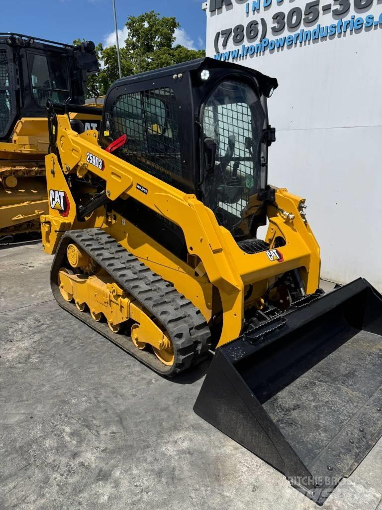 CAT 259D3 滑移轉向裝載機