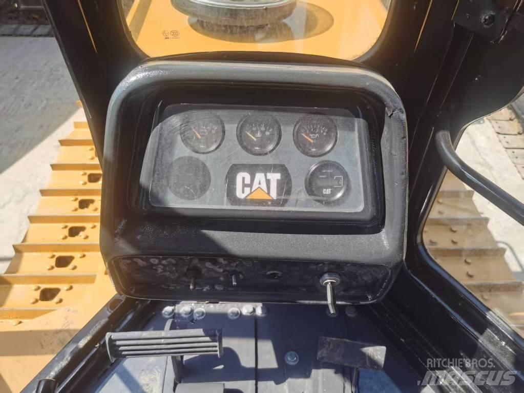 CAT D 5 K 履帶推土機