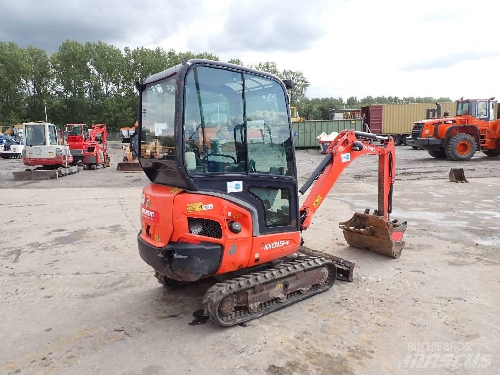 Kubota KX 019-4 小型挖土機/掘鑿機<7t(小型挖掘機)