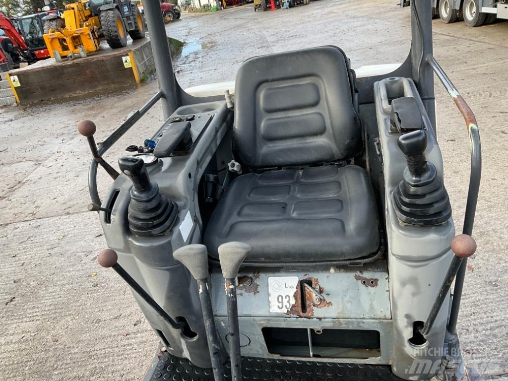 Terex TC 15 小型挖土機/掘鑿機<7t(小型挖掘機)