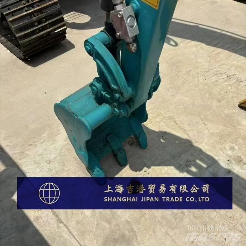 Kubota U 15 小型挖土機/掘鑿機<7t(小型挖掘機)