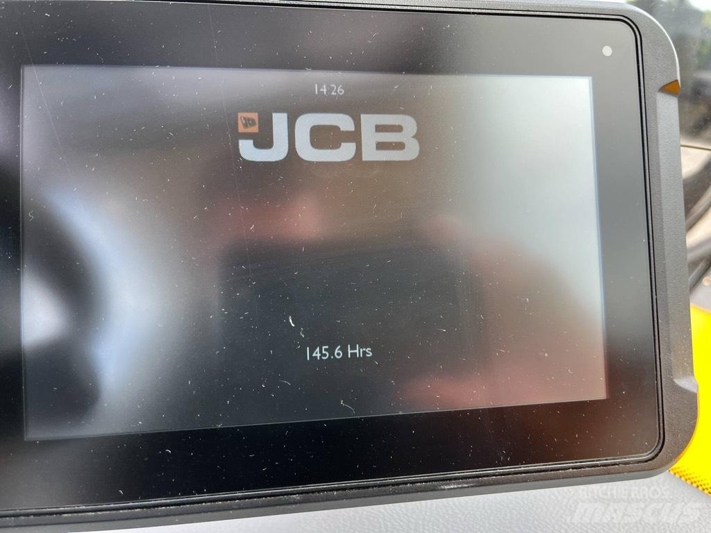 JCB 560-80 Agri Xtra 伸縮臂操作車