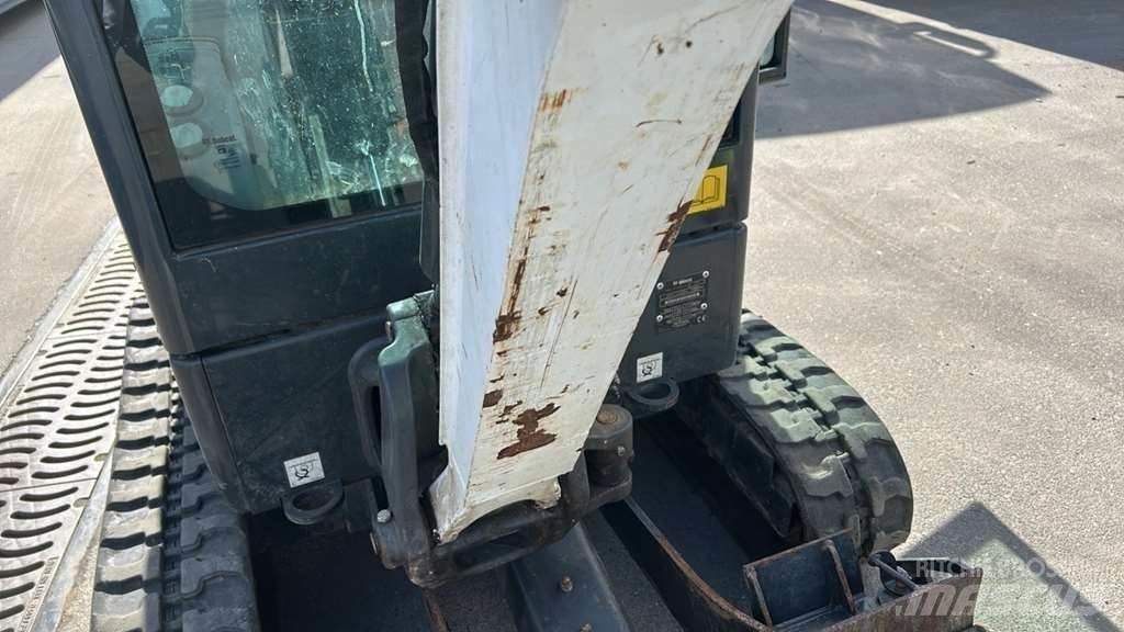 Bobcat e17 曳引機