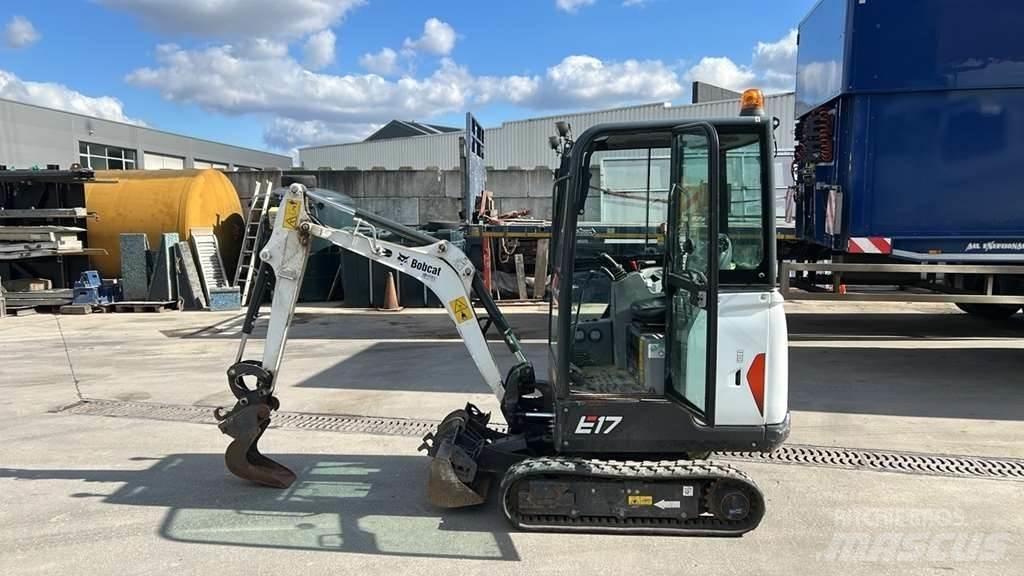Bobcat e17 曳引機