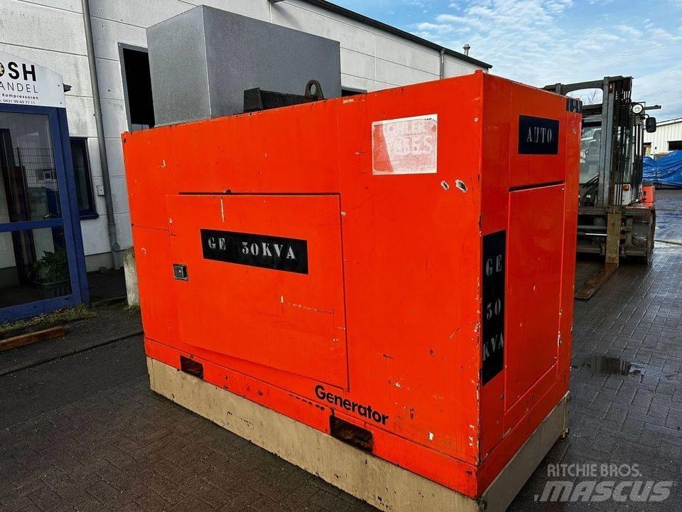 Cummins 30 KVA 柴油發電機