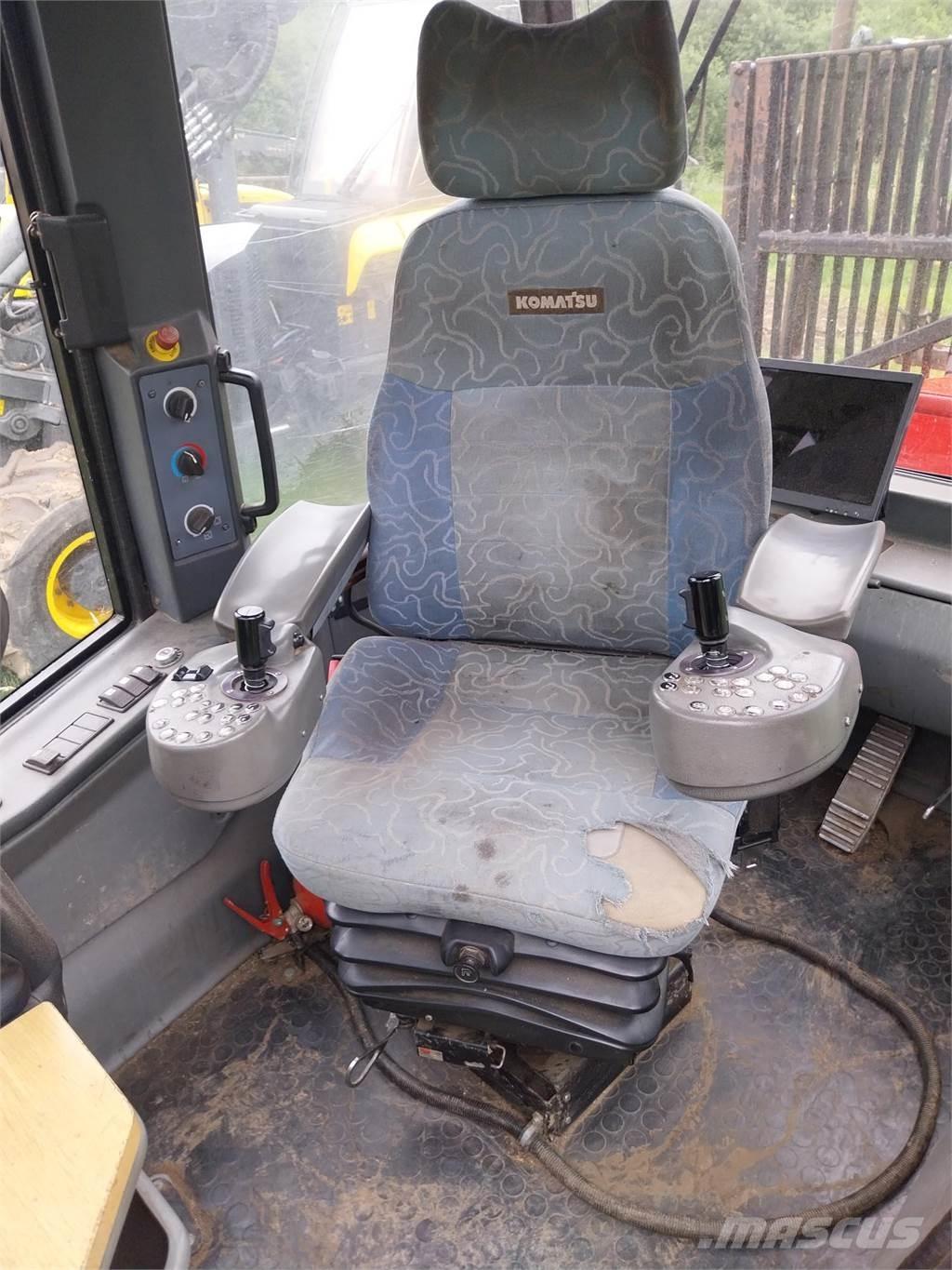 Komatsu 860.4 集運機