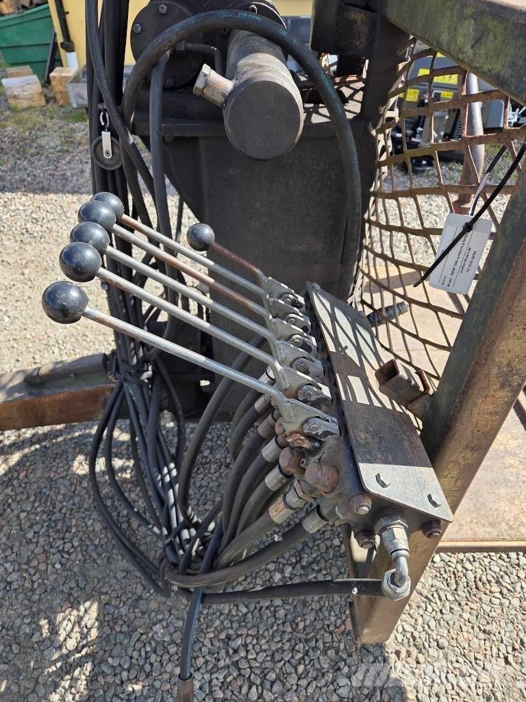 Mowi 1840 林業拖車