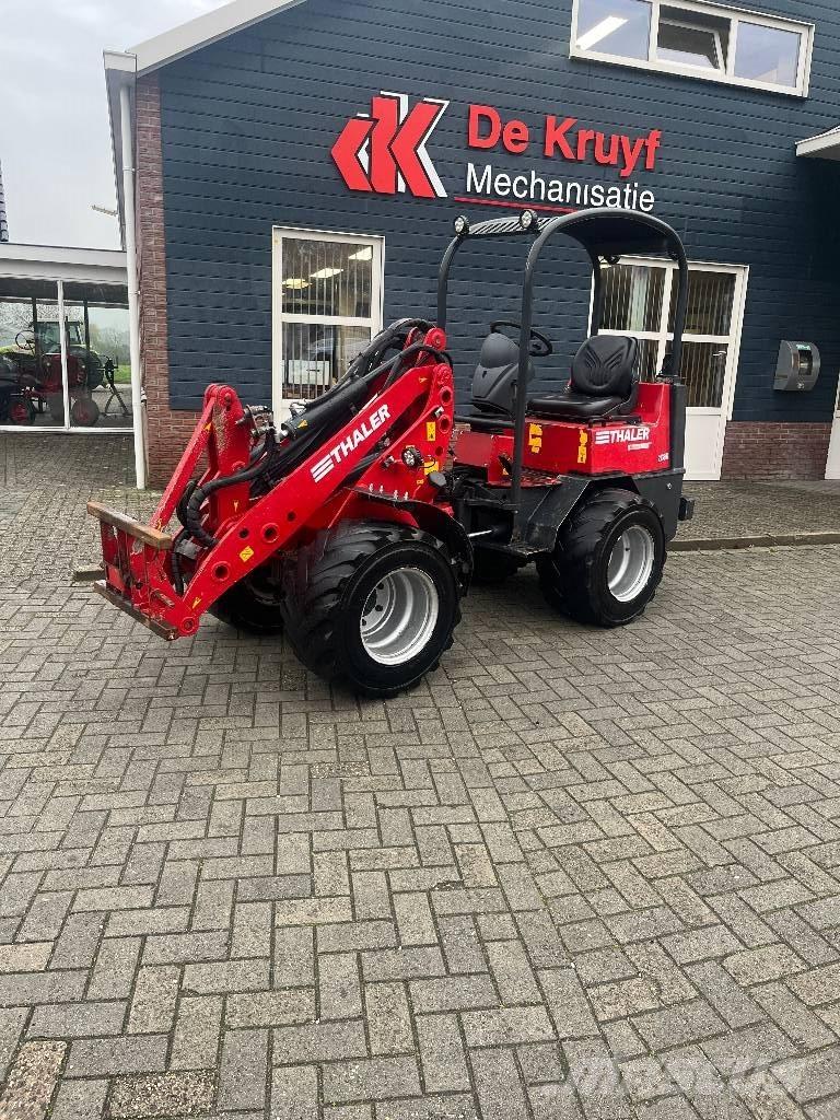 Thaler 2138/K 輪胎式裝載機