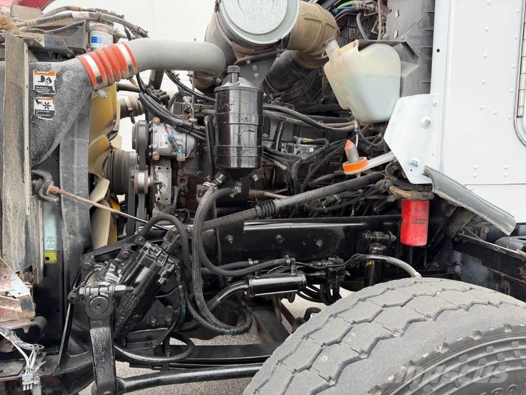 Kenworth T 800 起重可拆卸式卡車