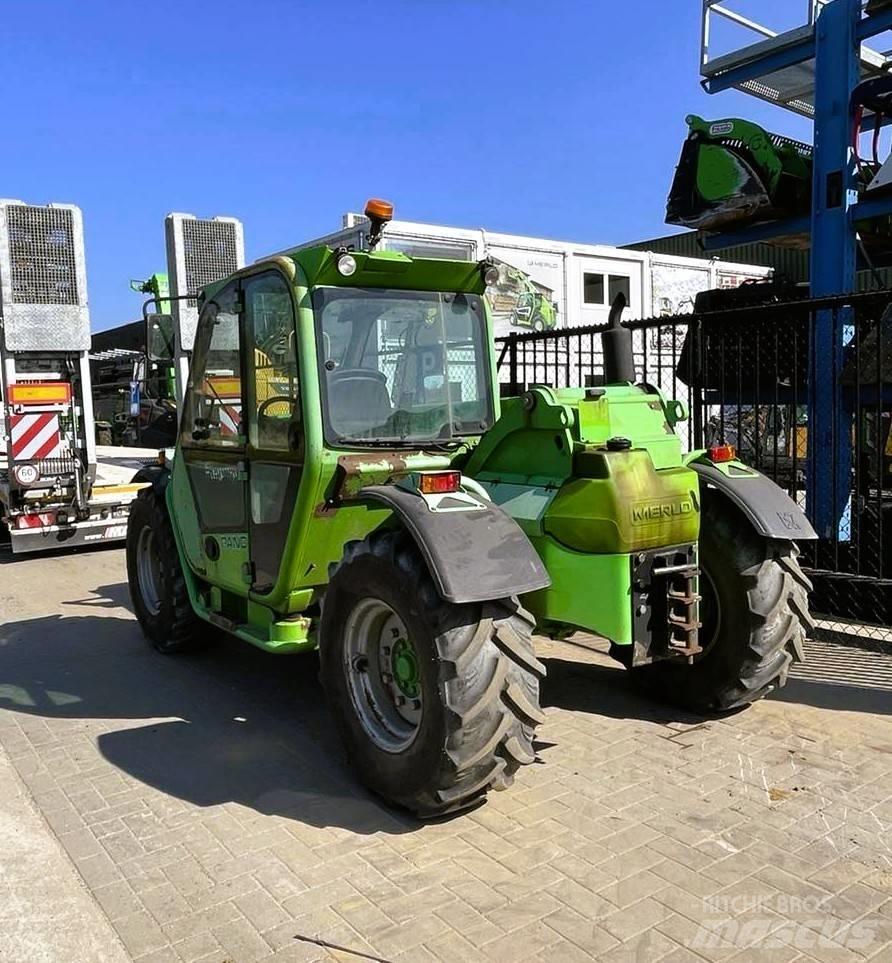 Merlo P 32.6 Top 農業用伸縮臂裝載機