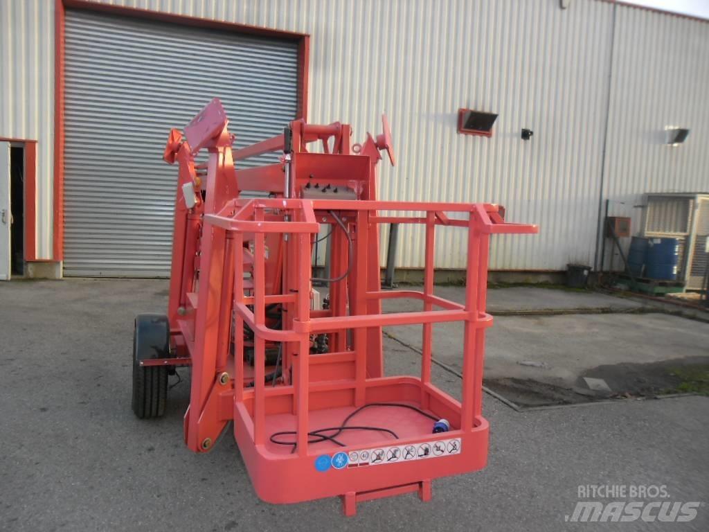  SINOFIRST 12 et 14 拖車裝載高空作業平台