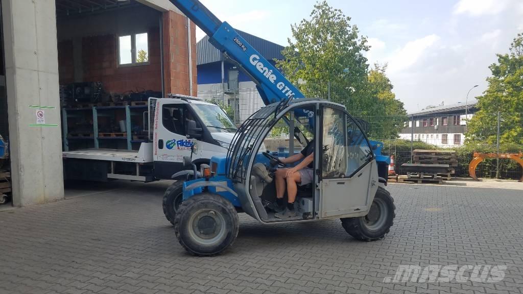 Genie GTH 2506 伸縮臂操作車