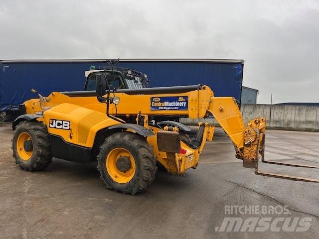 JCB 540-140 伸縮臂操作車