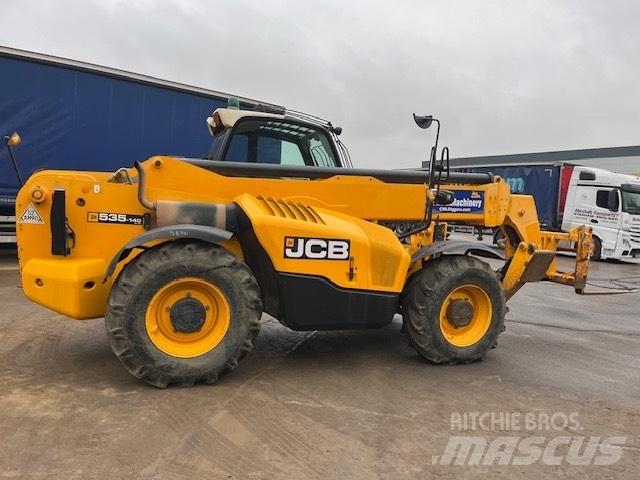 JCB 540-140 伸縮臂操作車