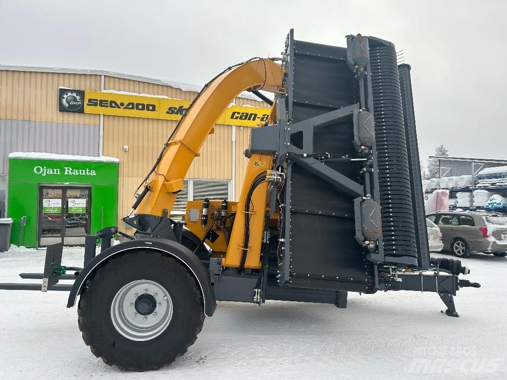 Elho Cobra 7710 T 牧草收穫機