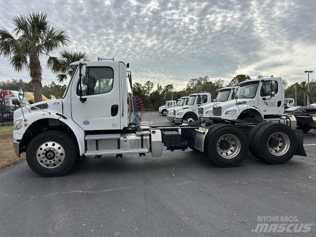 Freightliner M2 曳引機組件