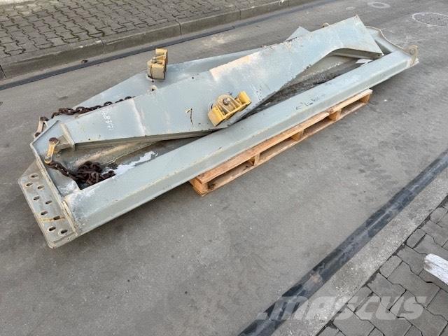 CAT 740 TAILGATE 鉸接式起吊車