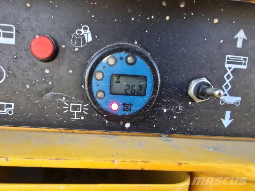 Haulotte Compact 14 剪式升降機