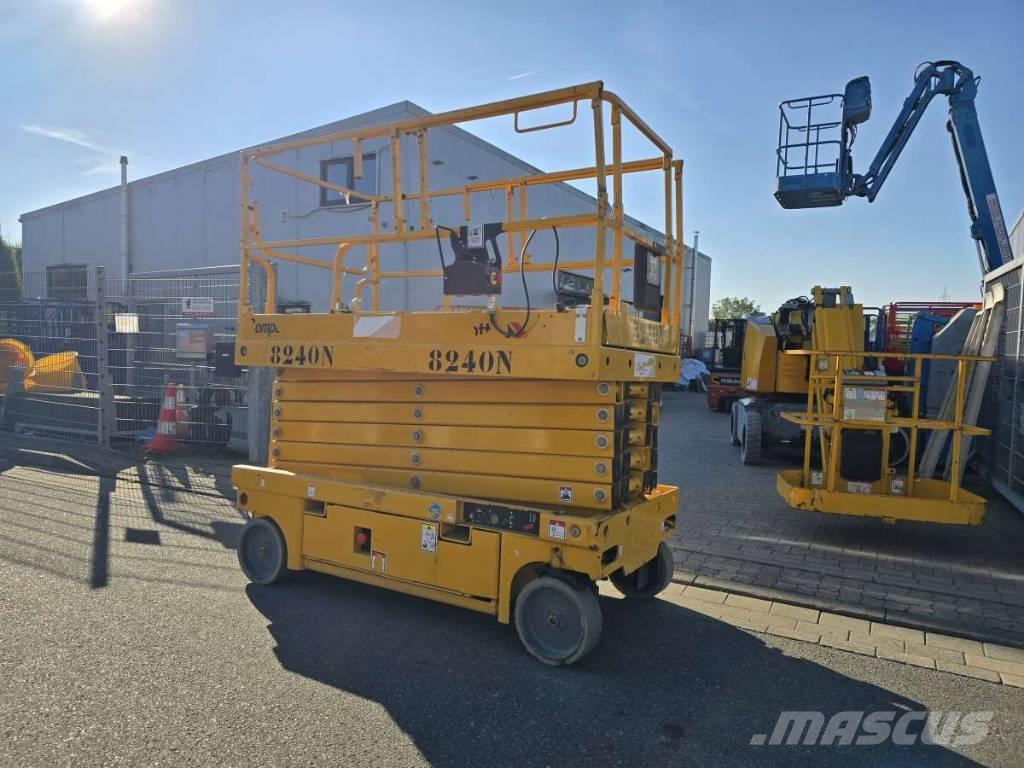 Haulotte Compact 14 剪式升降機