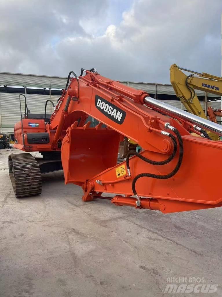Doosan DX300LC-9C 履帶式 挖土機/掘鑿機/挖掘機