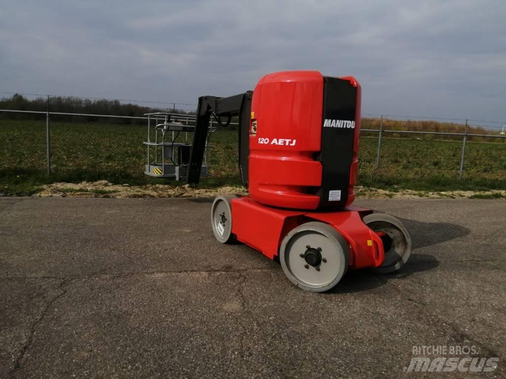 Manitou 120 AETJ 曲臂高空作業車