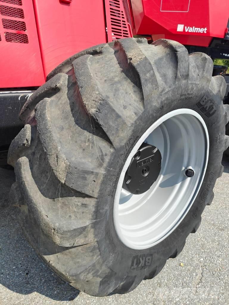 Valmet 901TX 收穫機