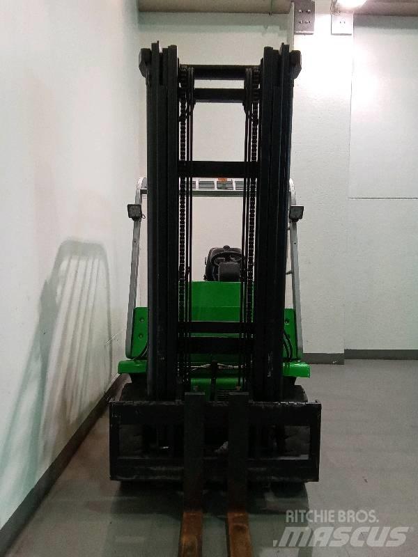 Cesab MAK 400 電動堆高機
