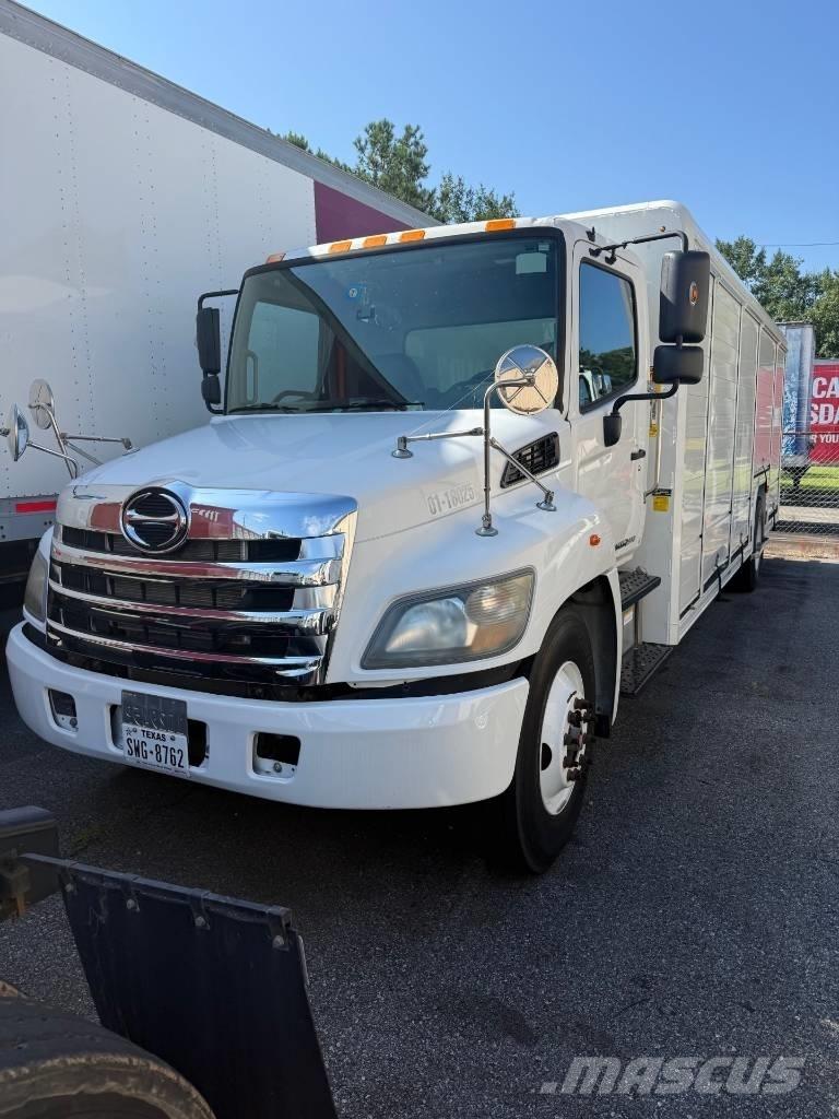 Hino 338 飲料運輸卡車