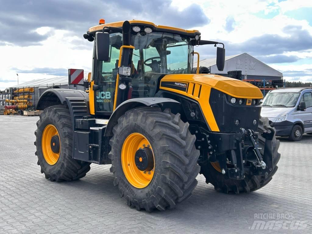 JCB 4220 ICON 曳引機