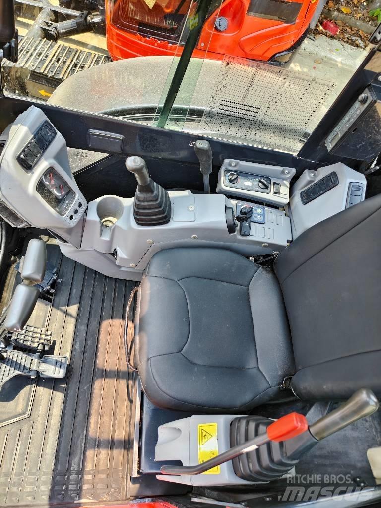 Kubota KX 155 小型挖土機/掘鑿機<7t(小型挖掘機)