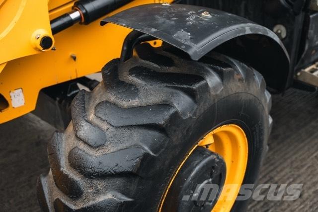 JCB 3CX 反鏟裝載機