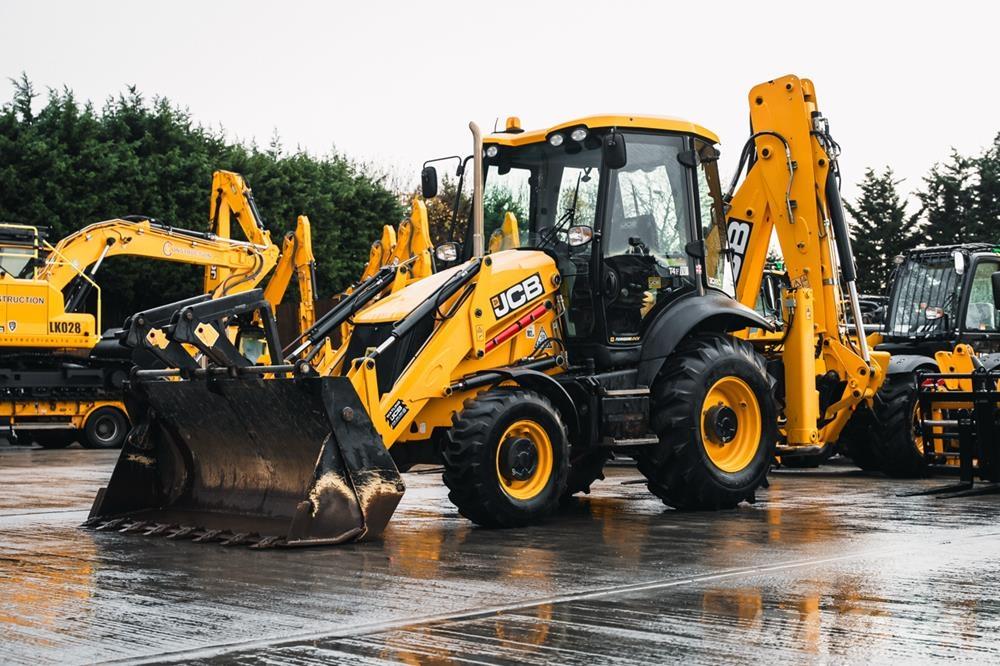 JCB 3CX 反鏟裝載機