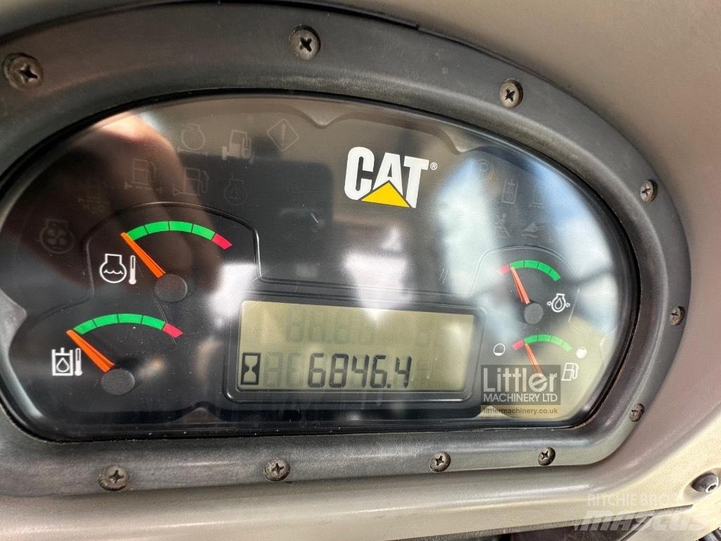 CAT 953D 推土機