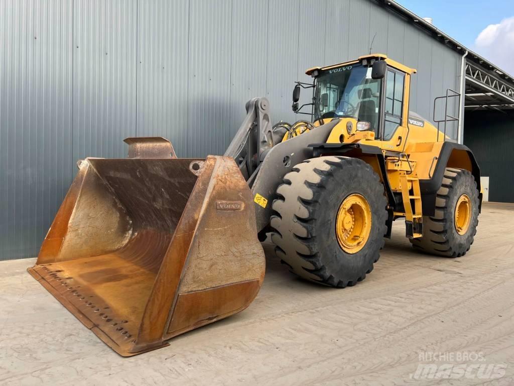 Volvo L220H 輪胎式裝載機